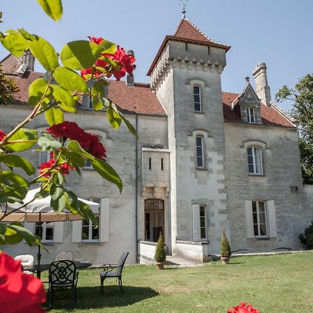 Chateau Des Salles Saint-Fort-sur-Gironde Buitenkant foto